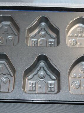 Threshold cottage houses Holiday cakelet baking pan